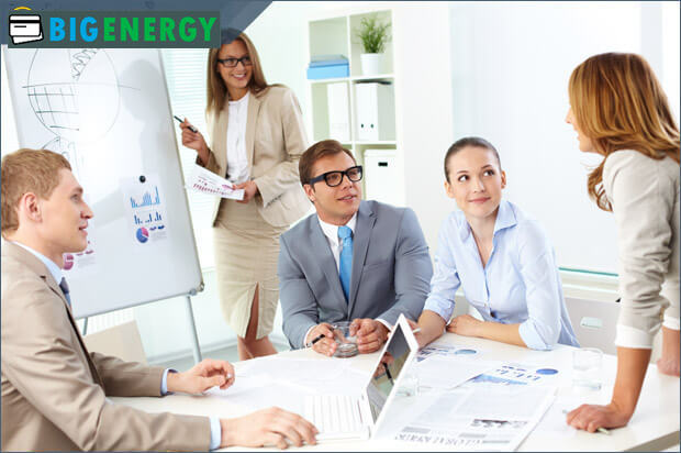 Постачальники