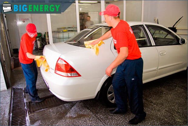 Робота на автомийці