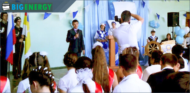 Куриленко виступає перед школярами